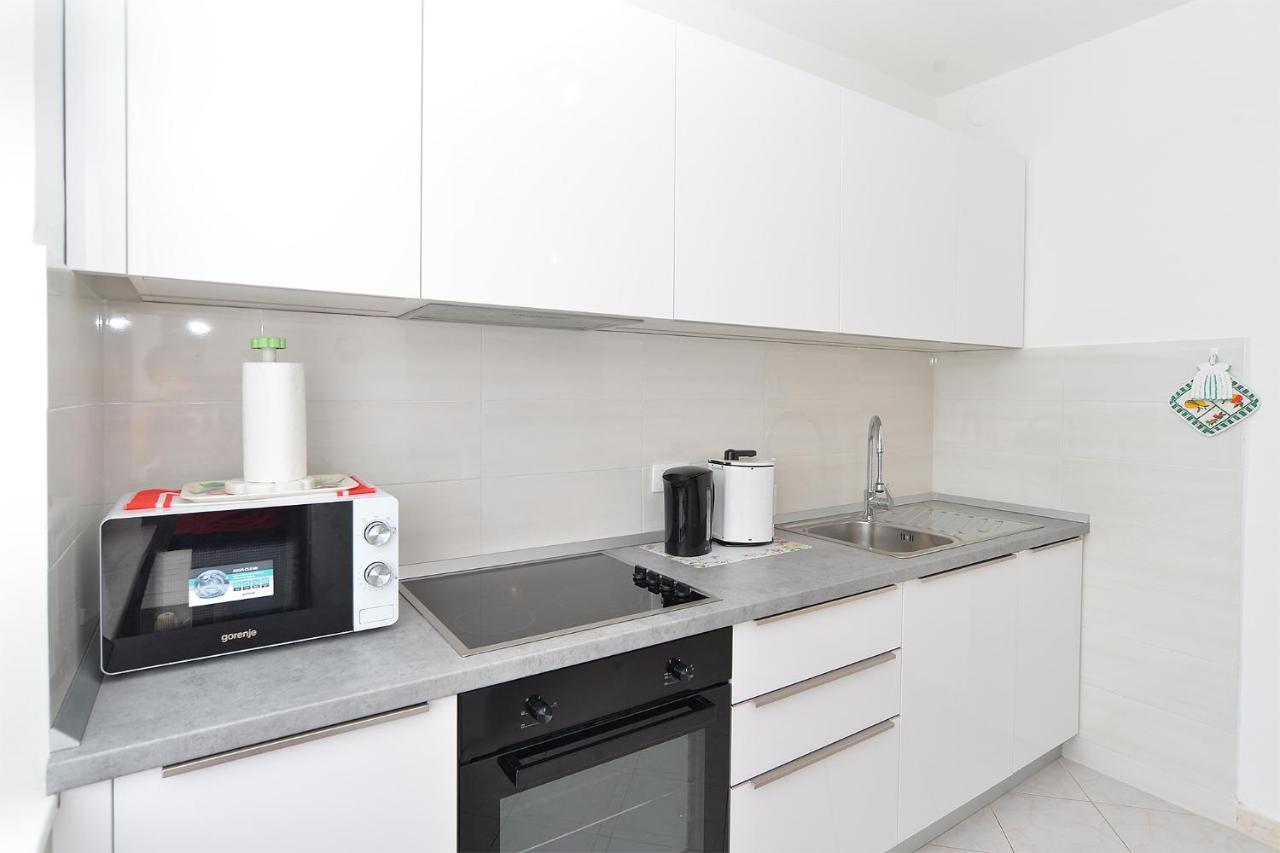 Apartments Medulinska Rabac 757 Bagian luar foto